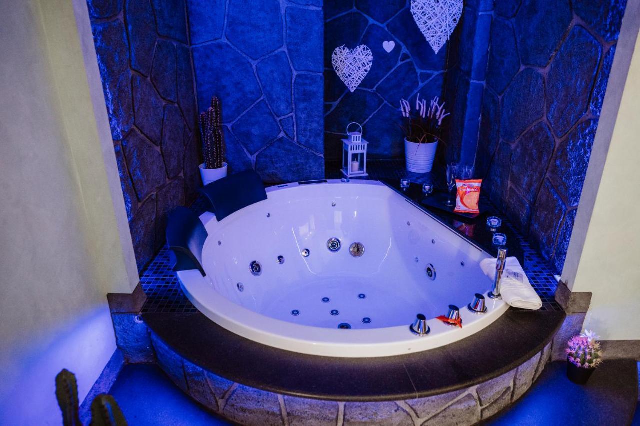 Th Luxury Suite Giardini-Naxos Zewnętrze zdjęcie